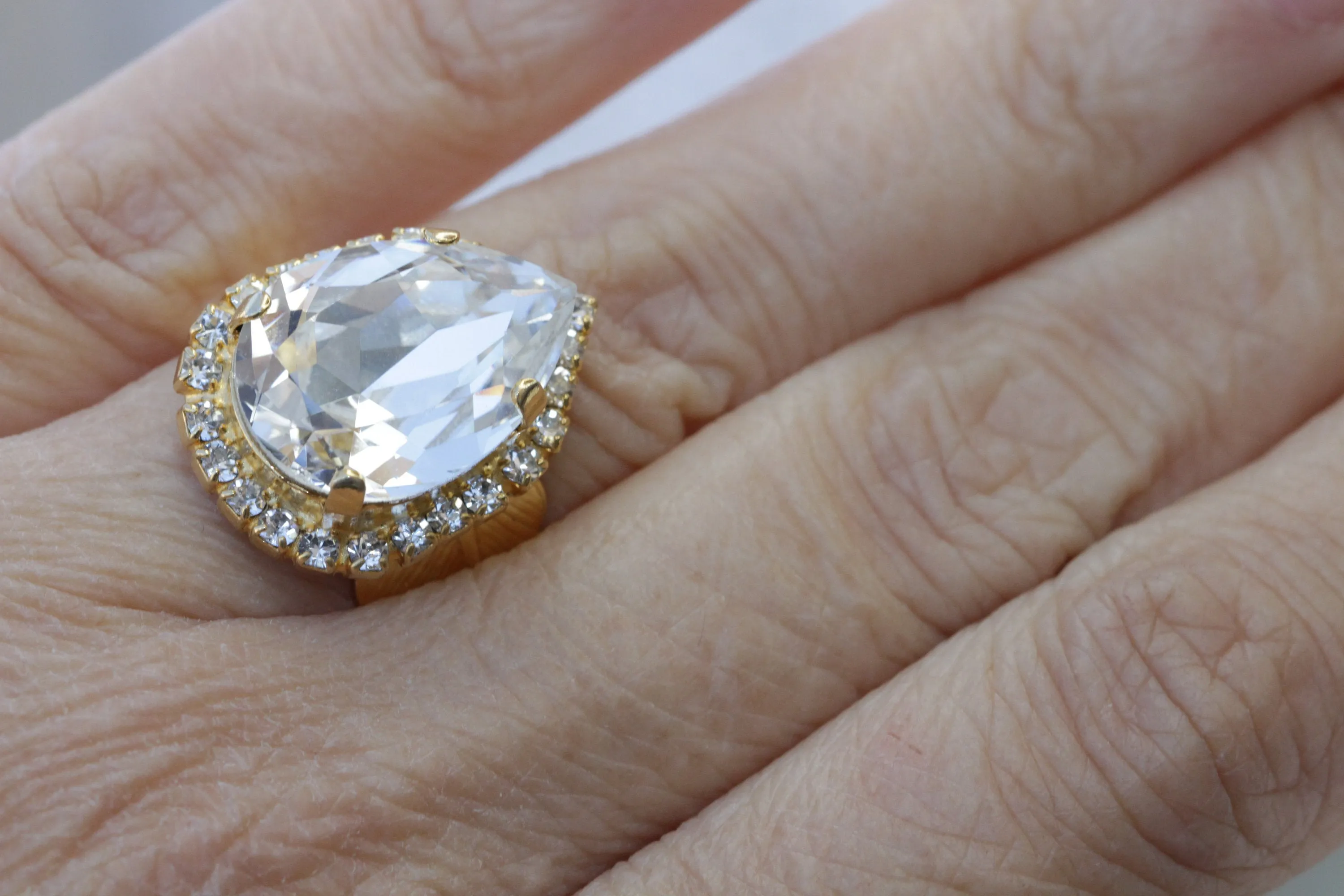 CRYSTAL Rebeka RING