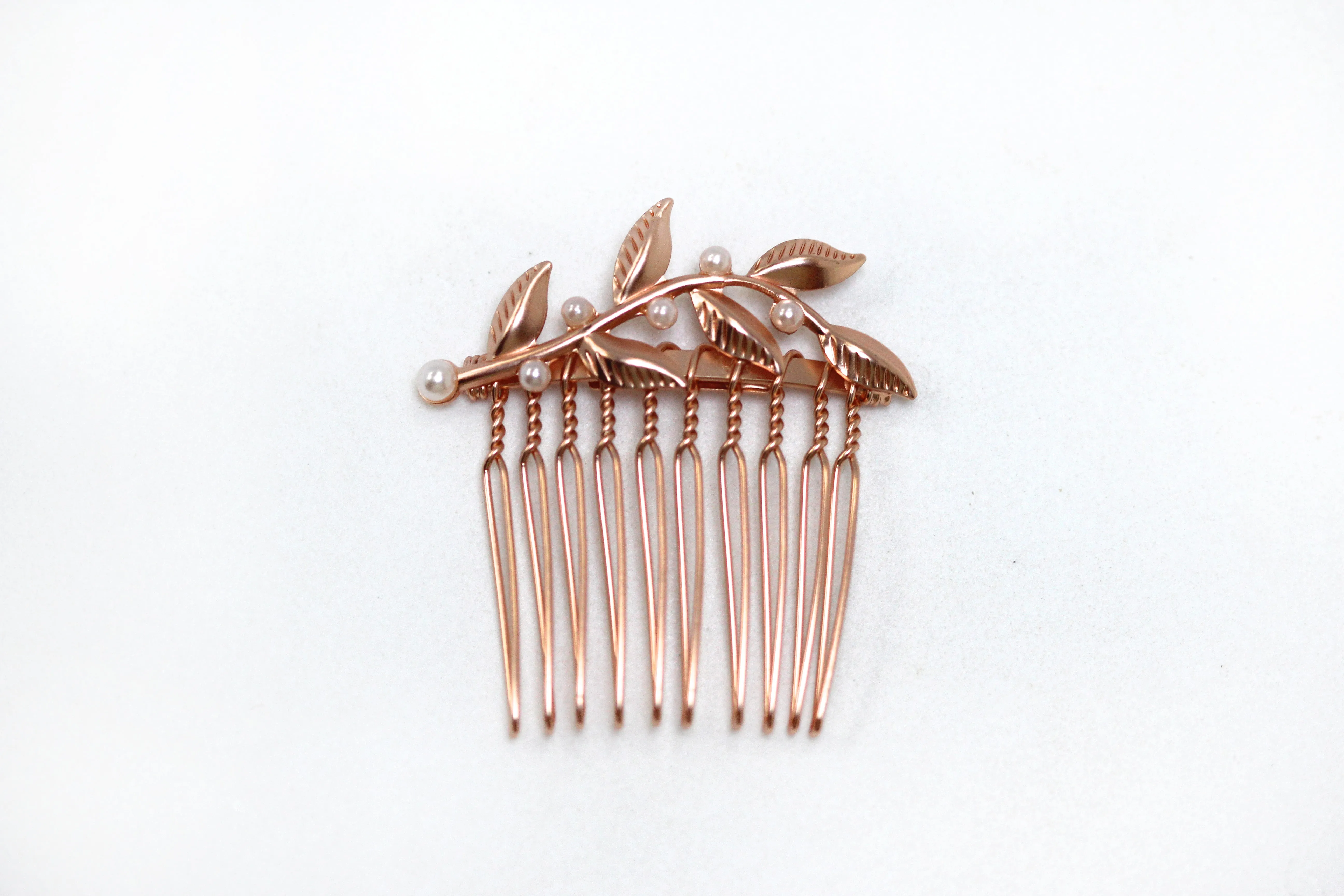 Single Twigs & Pearls Hair Comb.